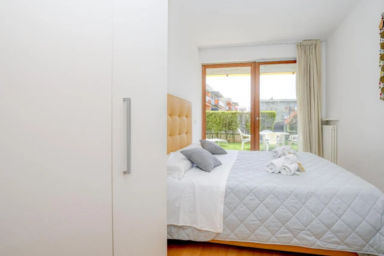 Residence Benacus Apt F4 سيرمِيوني