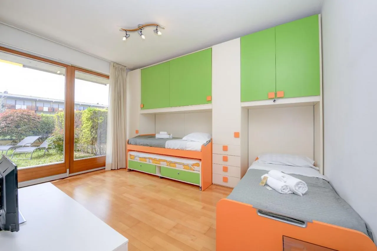 Residence Benacus Apt F4 Σιρμιόνε 0*,  Ιταλία