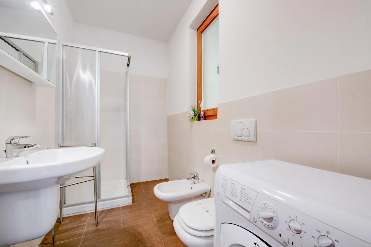 Residence Benacus Apt F4 Σιρμιόνε 0*,
